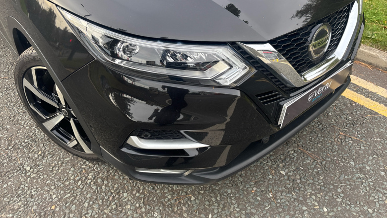 Nissan Qashqai 1.3 DiG-T Tekna 5dr Petrol Hatchback